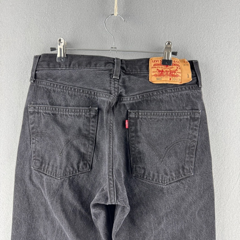 Levis Jeans Mens 33 (Fits 31x26) Black 501 Straight Leg Button Fly Y2K 2000s - Picture 8 of 16